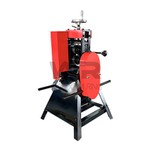 Machine à dénuder le cuivre